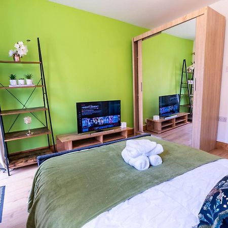 090 Beautiful 1 Bedroom Flat Near Luton Town And Station 外观 照片