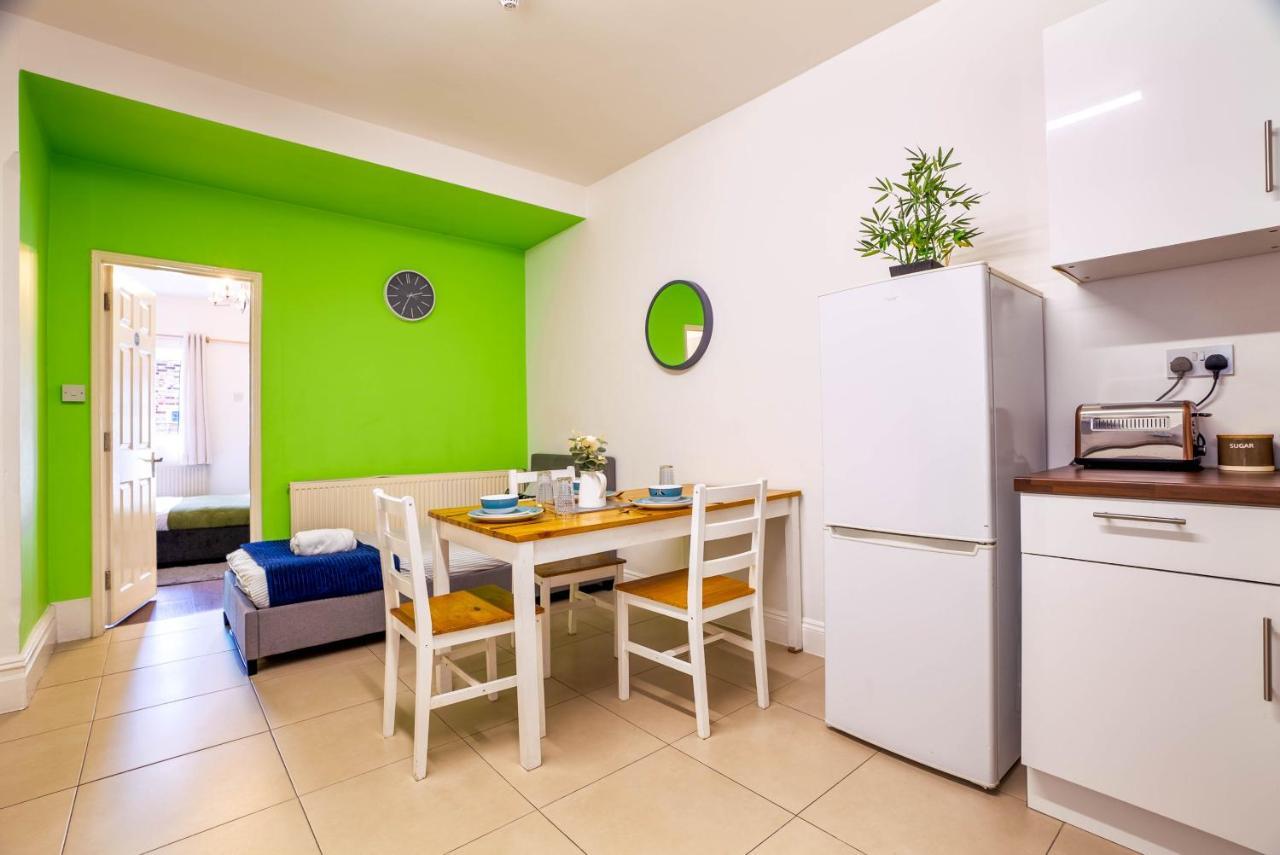 090 Beautiful 1 Bedroom Flat Near Luton Town And Station 外观 照片