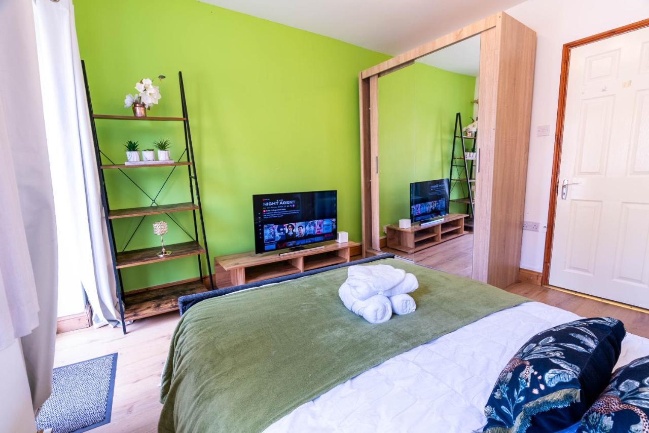 090 Beautiful 1 Bedroom Flat Near Luton Town And Station 外观 照片